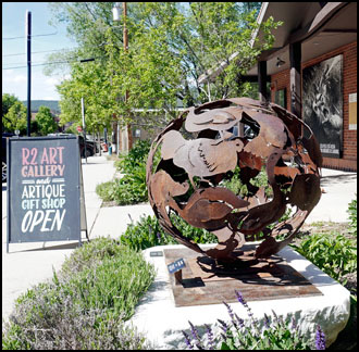 Artist-blacksmith sculpture in Carbondale CO